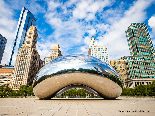 a 110-ton, stainless steel, bean-shaped sculpture that reflects the city skyline